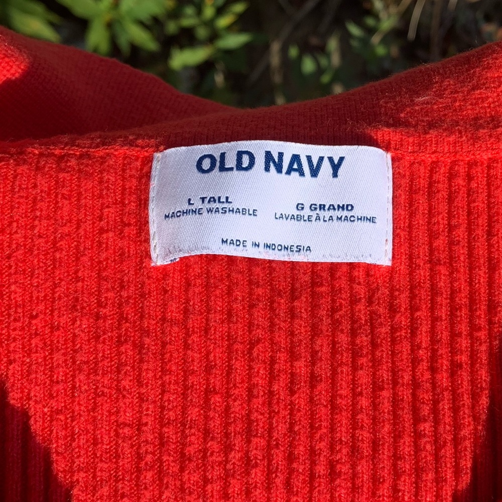 Red Ribbed Knit Crop Top - Picture 5 of 6